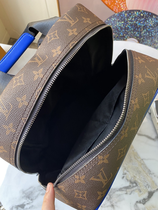 ルイヴィトンバッグ着用イメージ